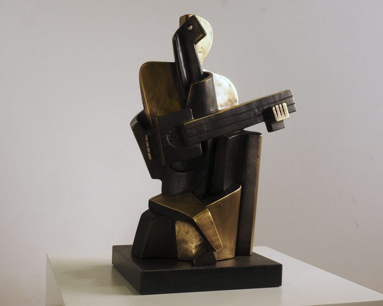 Sculpture Guitarist Arlequin in bronze by the sculptor Miguel Guía